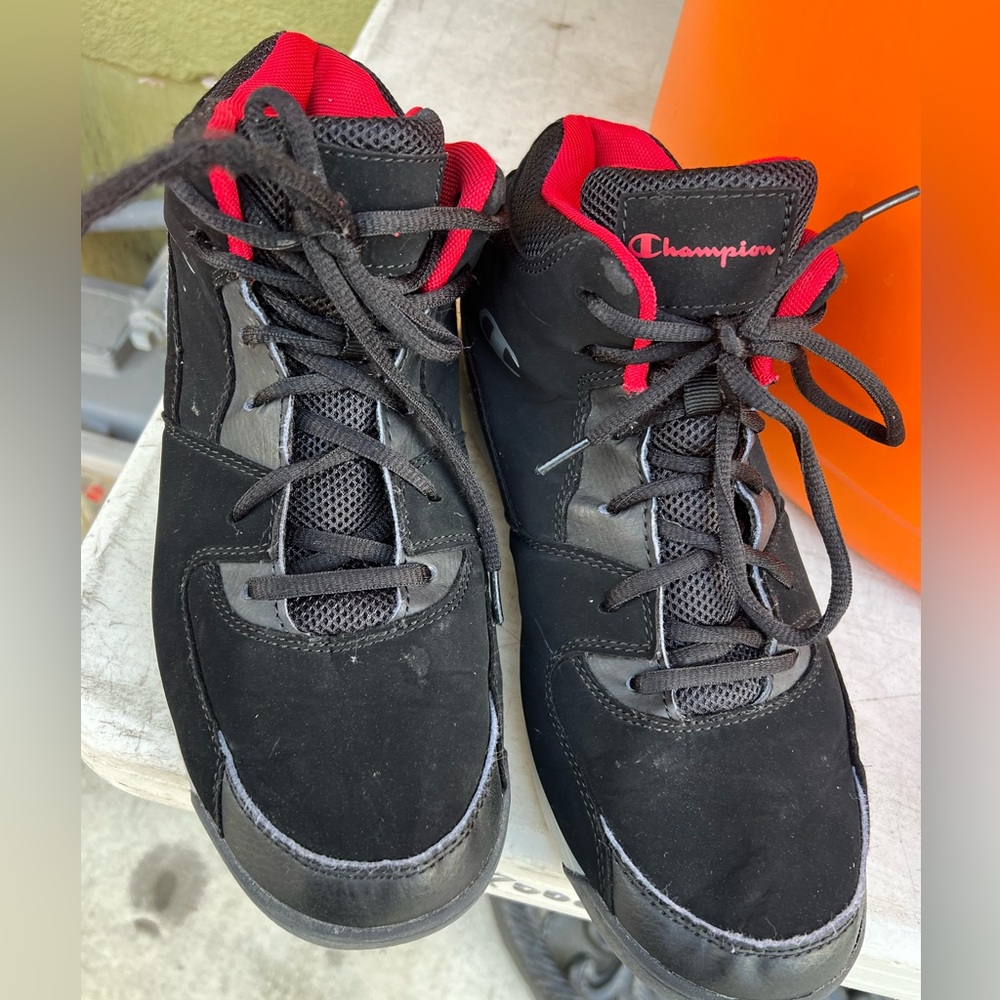 Champion Men's Black and Red Sneakers 
Size 11